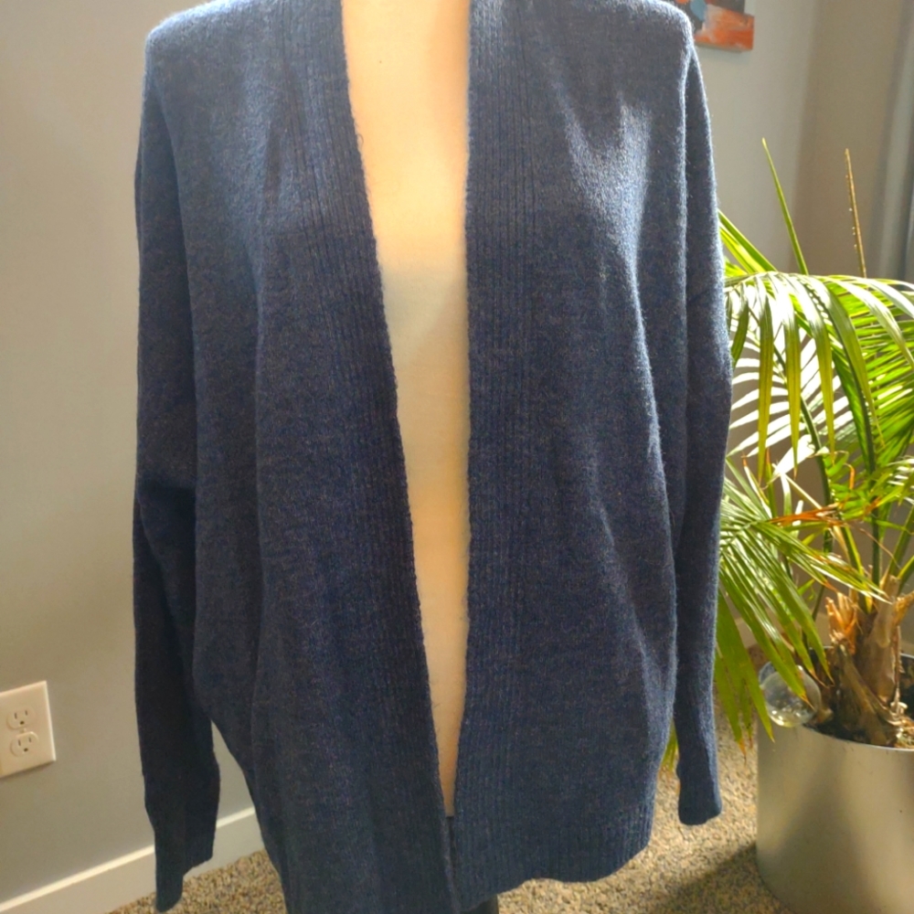 Women's old Navy cardigan Navy blue medium